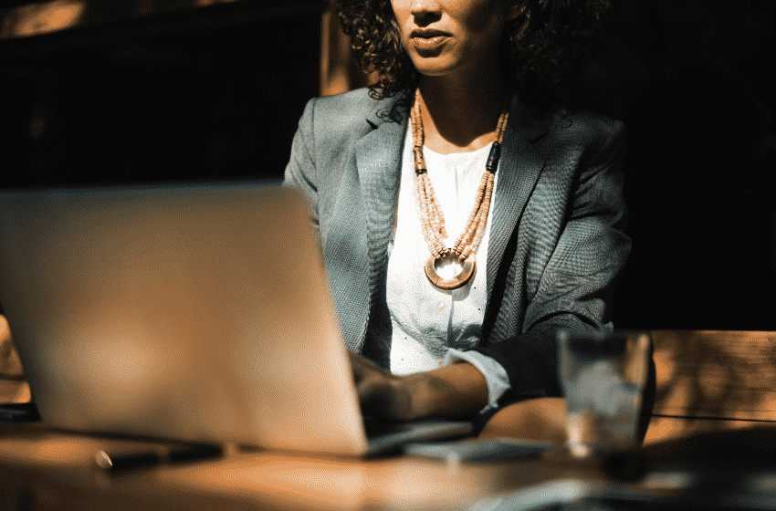 Female startup CEOs took a pay cut