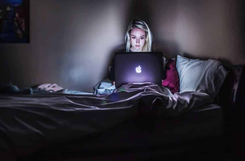Women report increased online risks but men say it’s improving