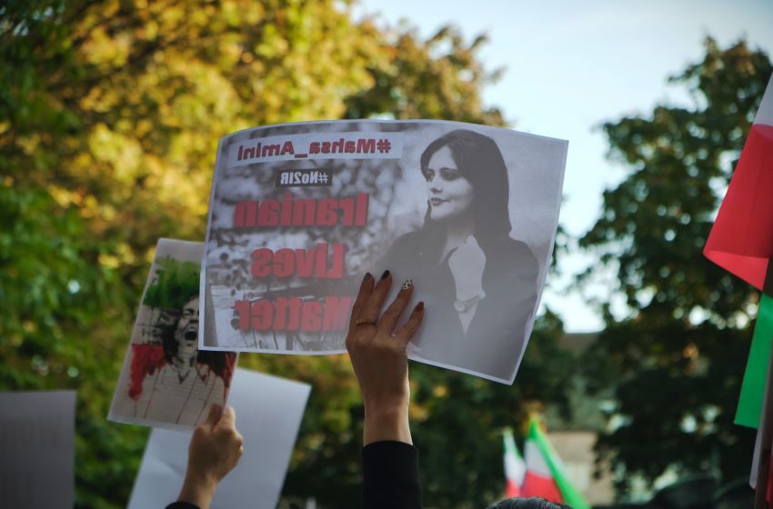 Unprecedented number of women journalists detained in Iran