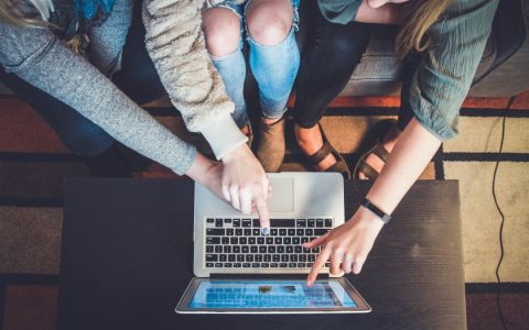 Digital transformation of the news industry